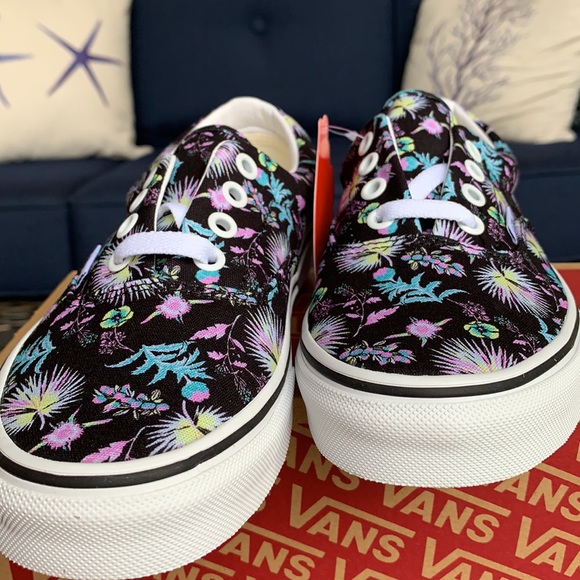 VANS ERA PARADISE FLORAL Blktrwht WMNS - Picture 13 of 16